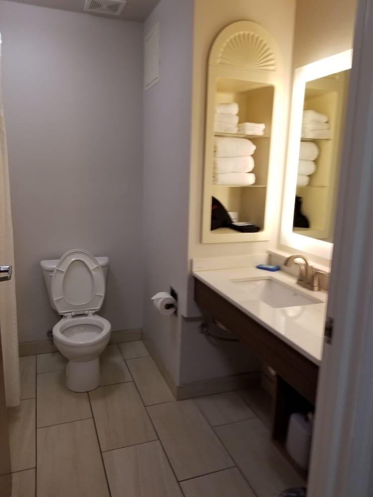 Holiday Inn Express Hotel & Suites Louisville South-Hillview, An Ihg Hotel Екстериор снимка