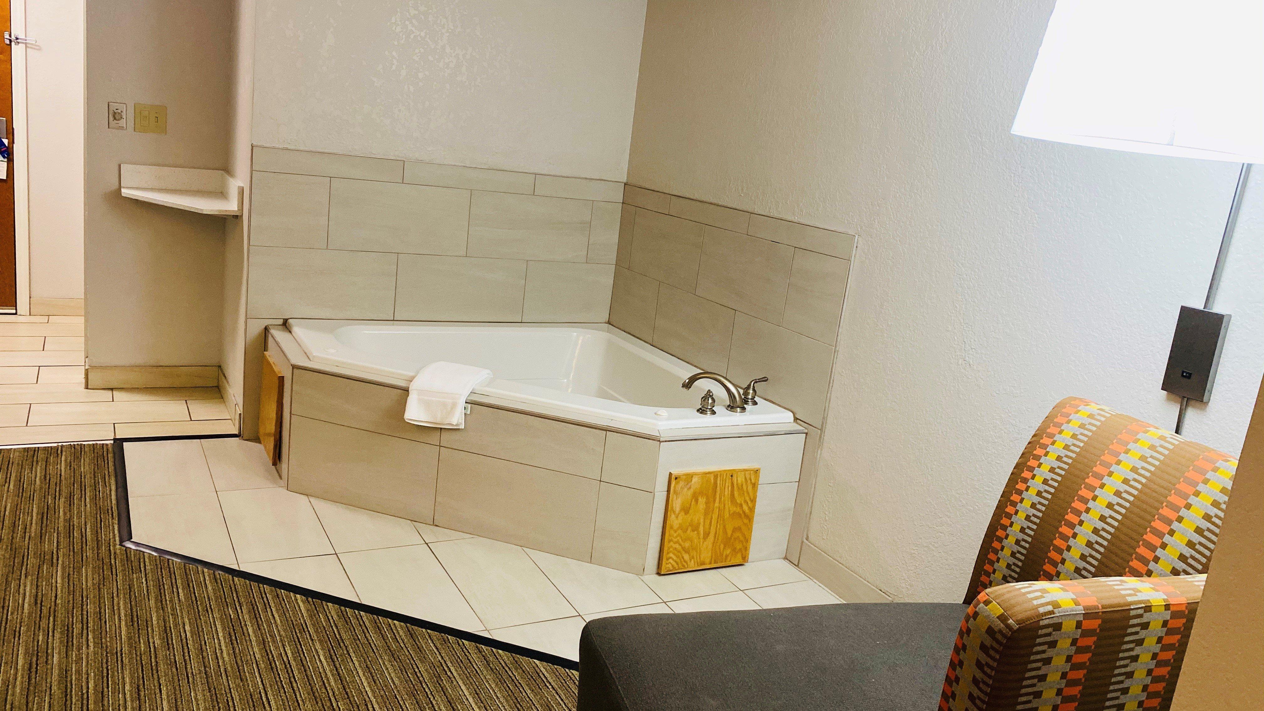 Holiday Inn Express Hotel & Suites Louisville South-Hillview, An Ihg Hotel Екстериор снимка