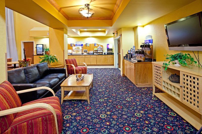 Holiday Inn Express Hotel & Suites Louisville South-Hillview, An Ihg Hotel Екстериор снимка